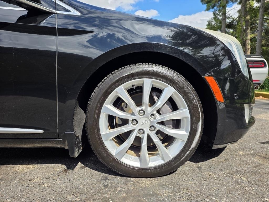 Cadillac XTS 4dr Sdn Luxury Collection FWD 2016