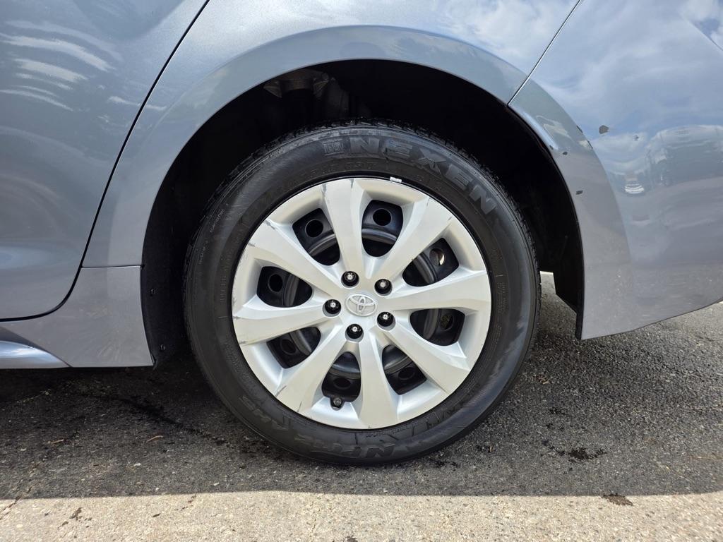 Toyota Corolla LE CVT (Natl) 2022