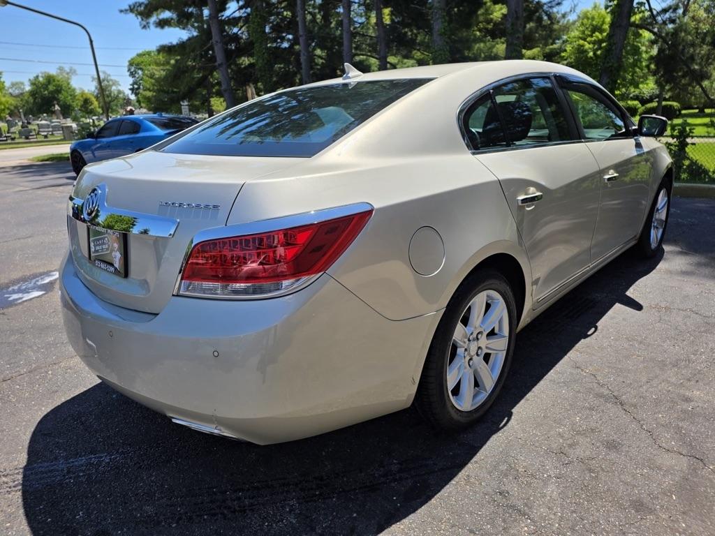 Buick LaCrosse 4dr Sdn Leather FWD 2013