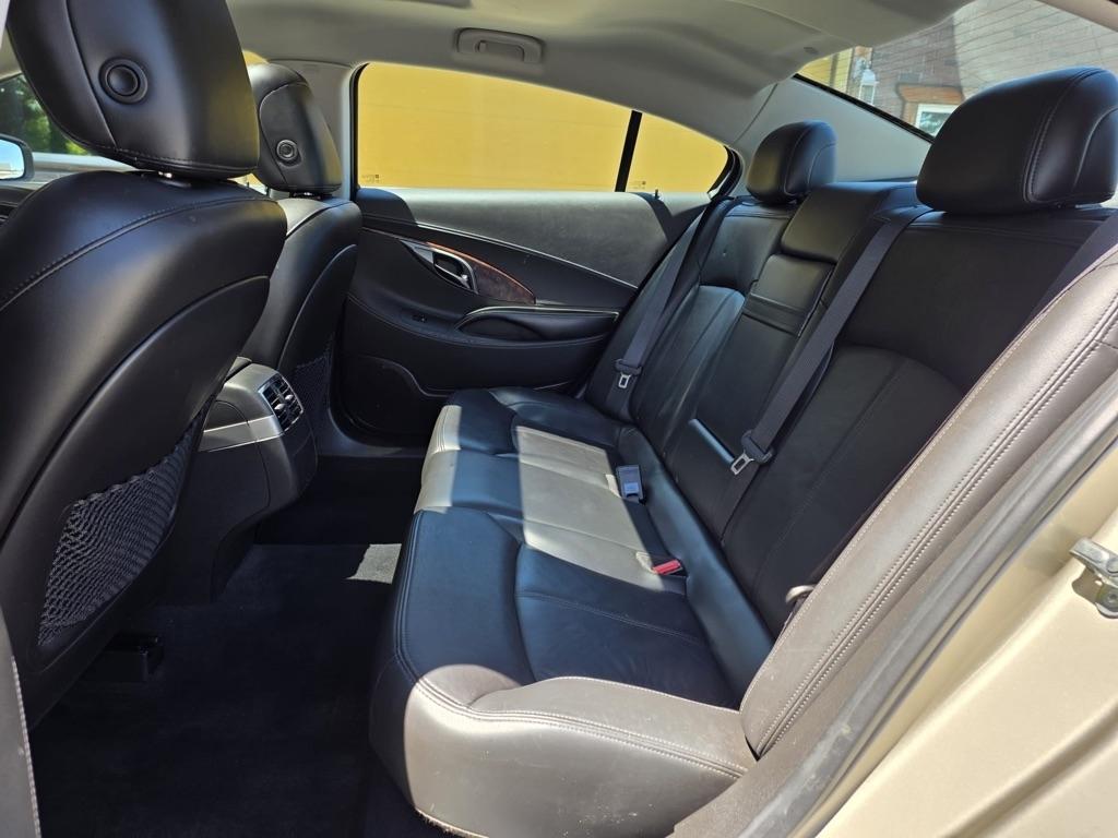 Buick LaCrosse 4dr Sdn Leather FWD 2013