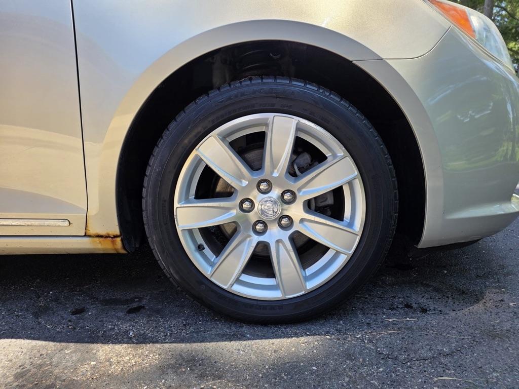 Buick LaCrosse 4dr Sdn Leather FWD 2013