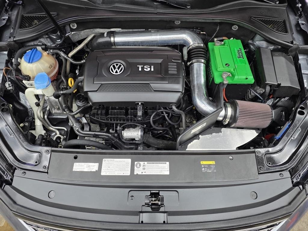 Volkswagen Passat R-Line w/Comfort Pkg Auto 2017
