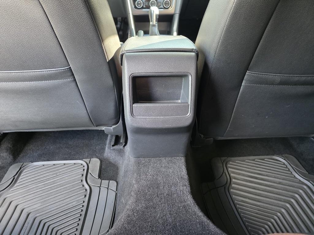 Volkswagen Passat R-Line w/Comfort Pkg Auto 2017