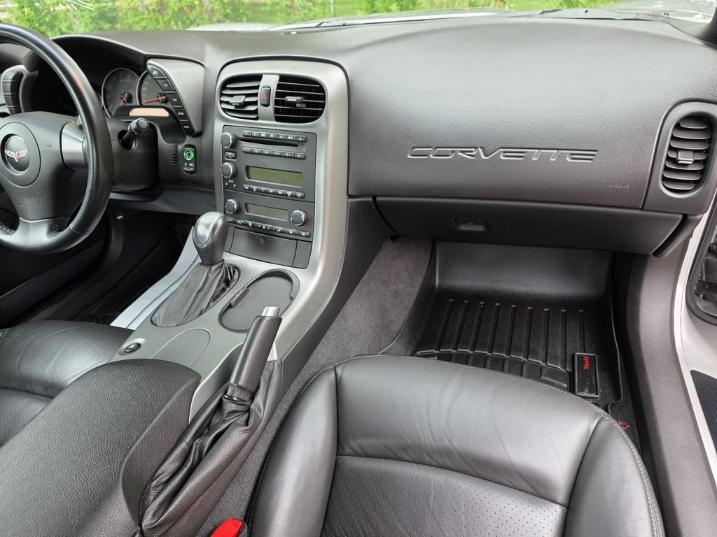 Chevrolet Corvette 2dr Cpe 2006
