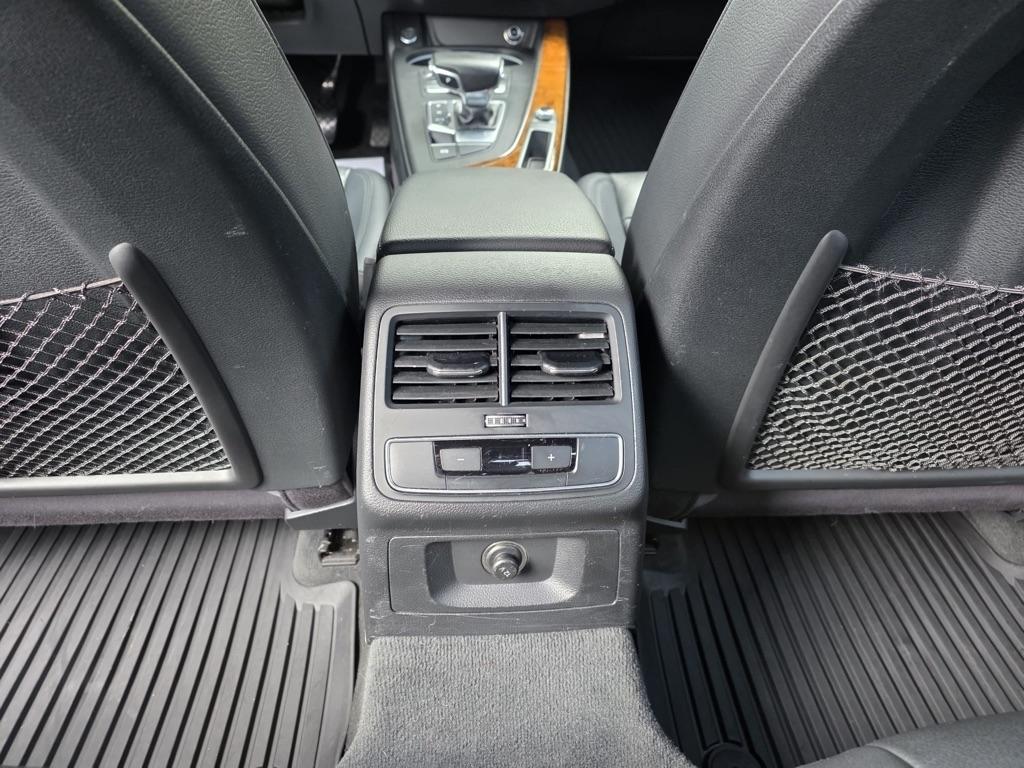 Audi A4 2.0 TFSI Auto Premium Plus quattro AWD 2017