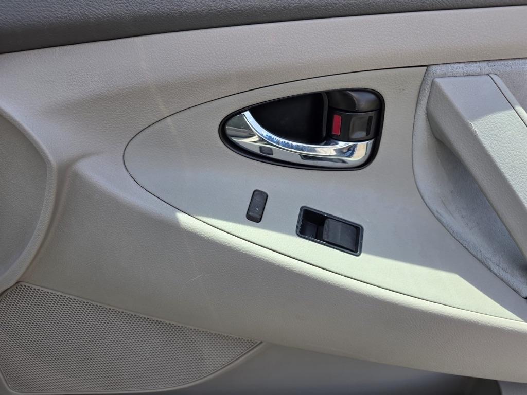 Toyota Camry 4dr Sdn LE Auto (Natl) 2008