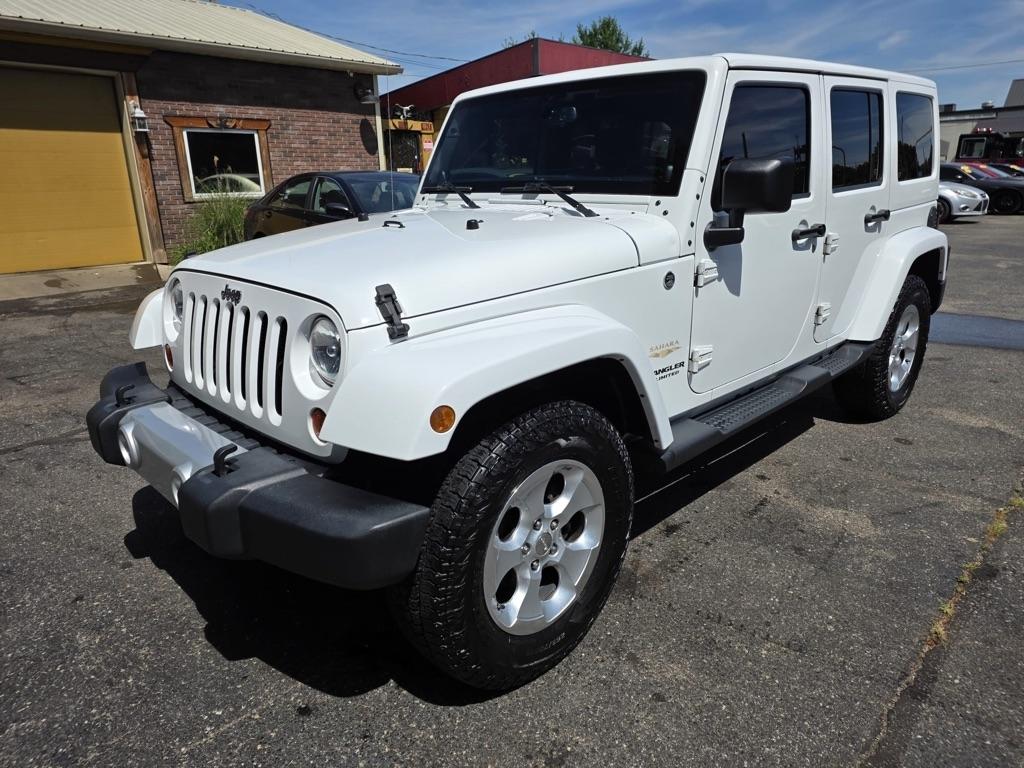 Jeep Wrangler Unlimited 4WD 4dr Sahara 2013