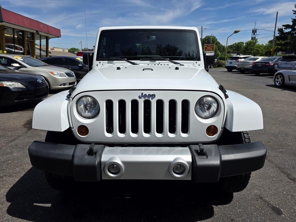 Jeep Wrangler Unlimited 4WD 4dr Sahara 2013
