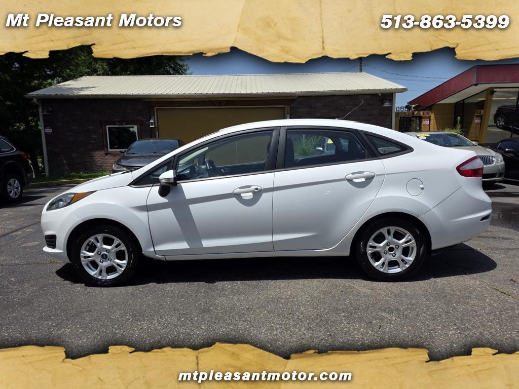 2014 Ford Fiesta SE Sedan's photo