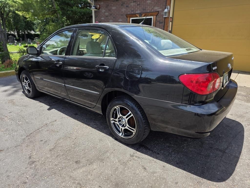 Toyota Corolla 4dr Sdn Man CE (Natl) 2008
