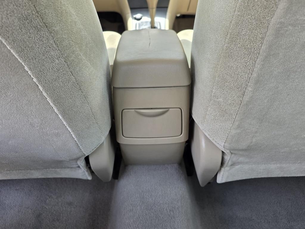 Toyota Corolla 4dr Sdn Man CE (Natl) 2008