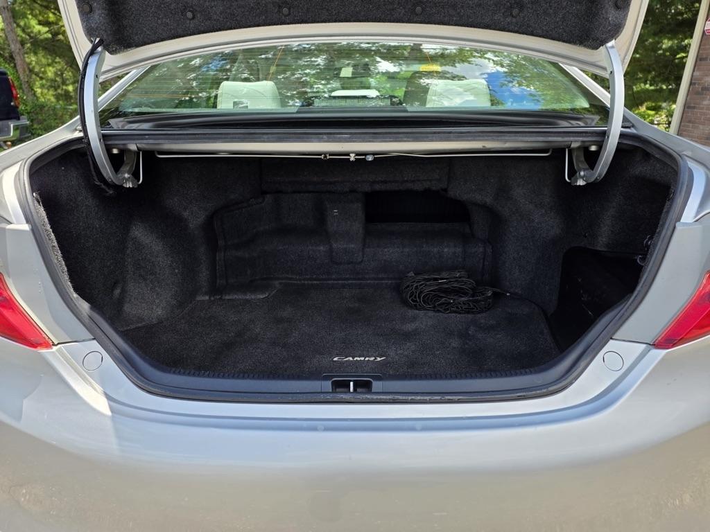 Toyota Camry Hybrid 4dr Sdn XLE (Natl) 2012