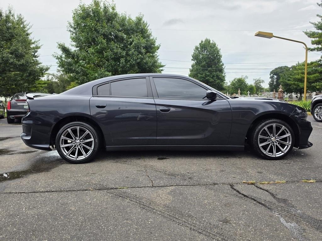 Dodge Charger 4dr Sdn SE RWD 2016