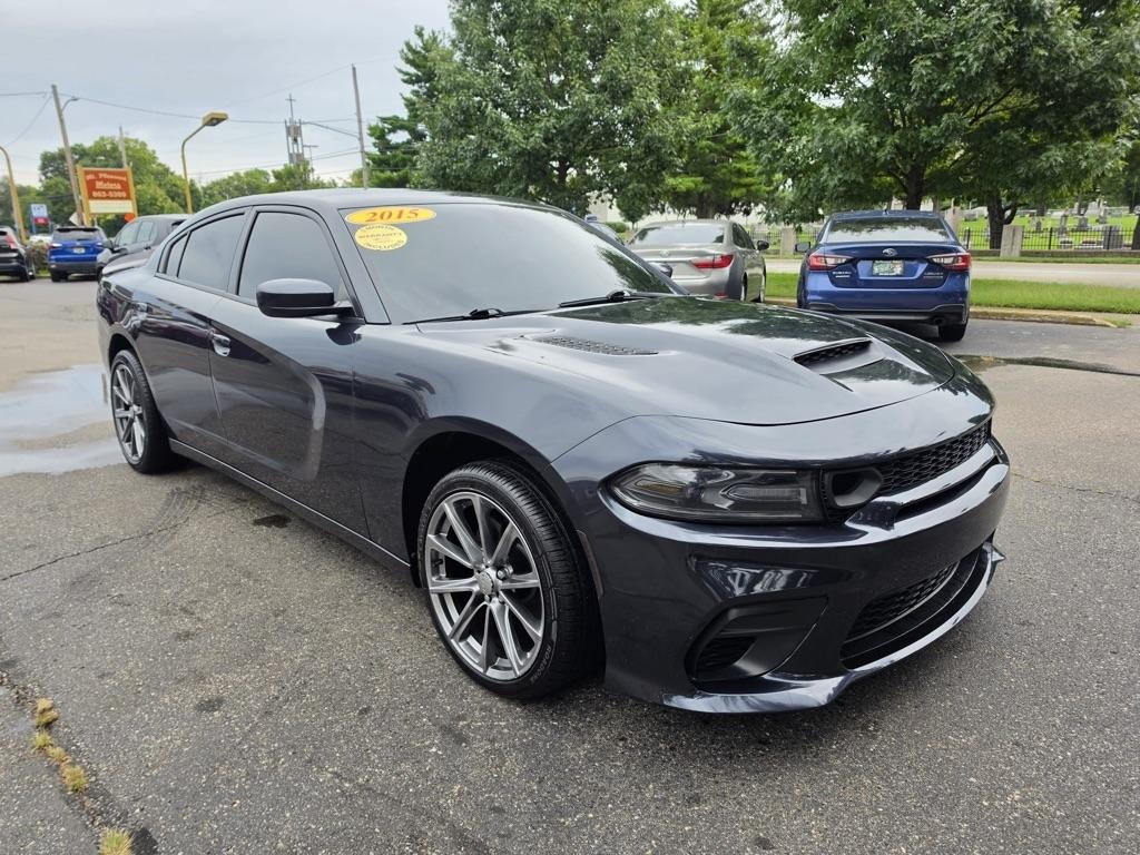 Dodge Charger 4dr Sdn SE RWD 2016