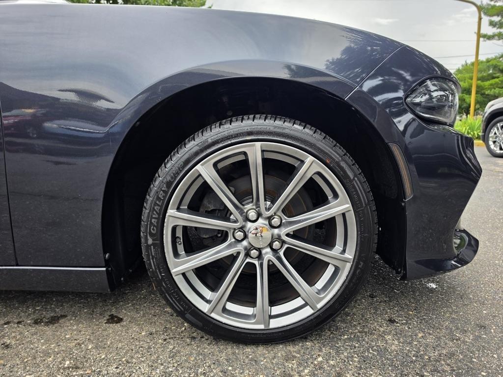 Dodge Charger 4dr Sdn SE RWD 2016