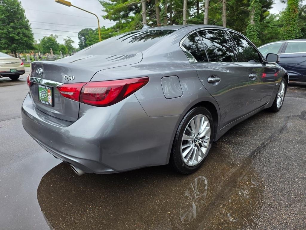 Infiniti Q50 3.0t LUXE RWD 2019