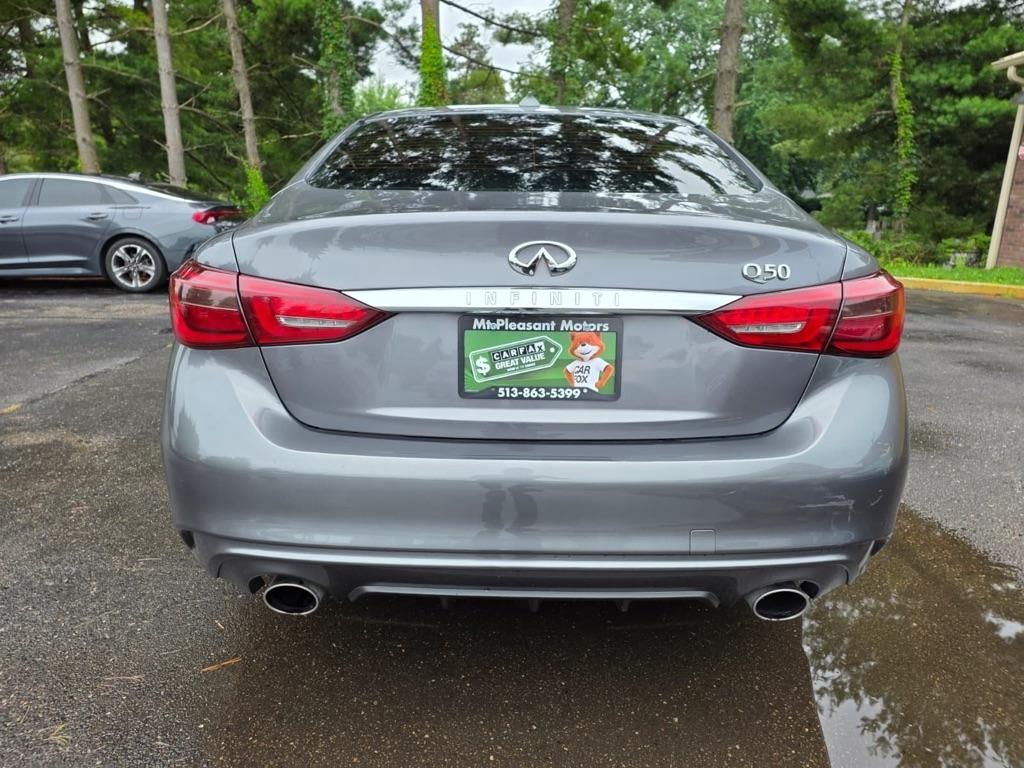 Infiniti Q50 3.0t LUXE RWD 2019