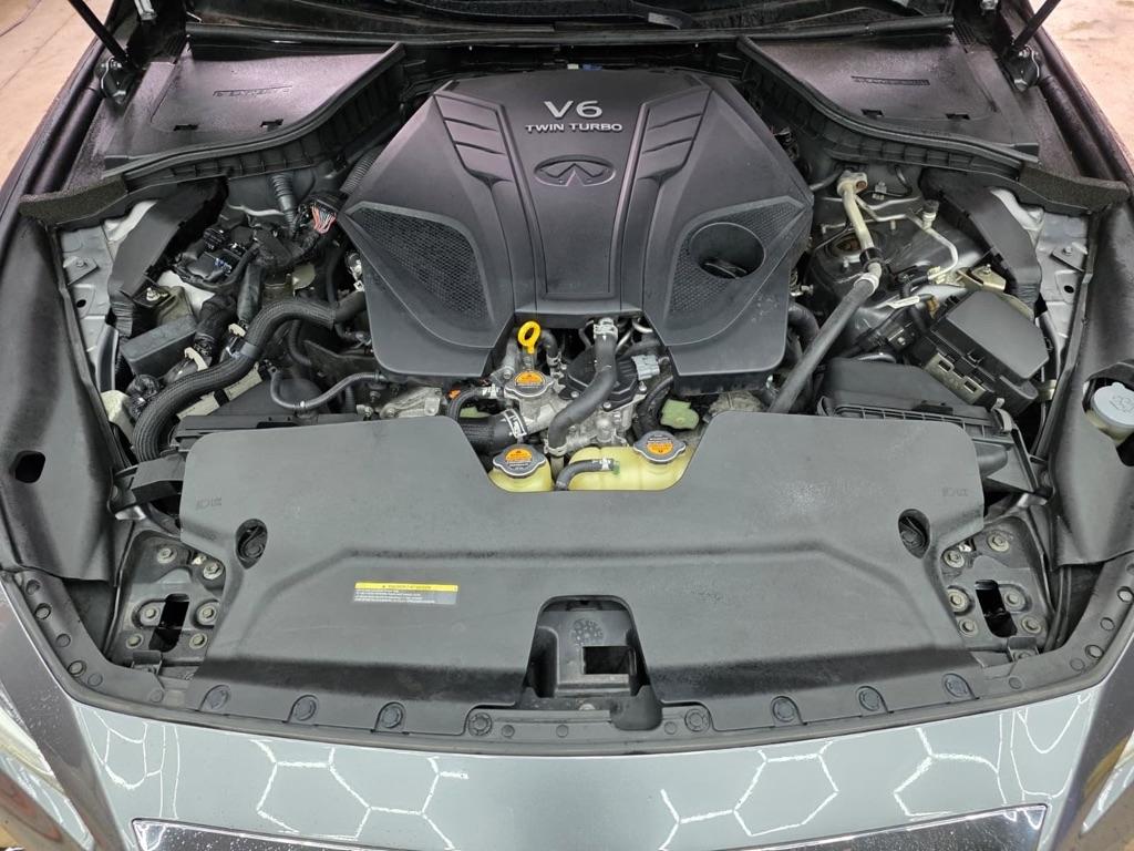 Infiniti Q50 3.0t LUXE RWD 2019