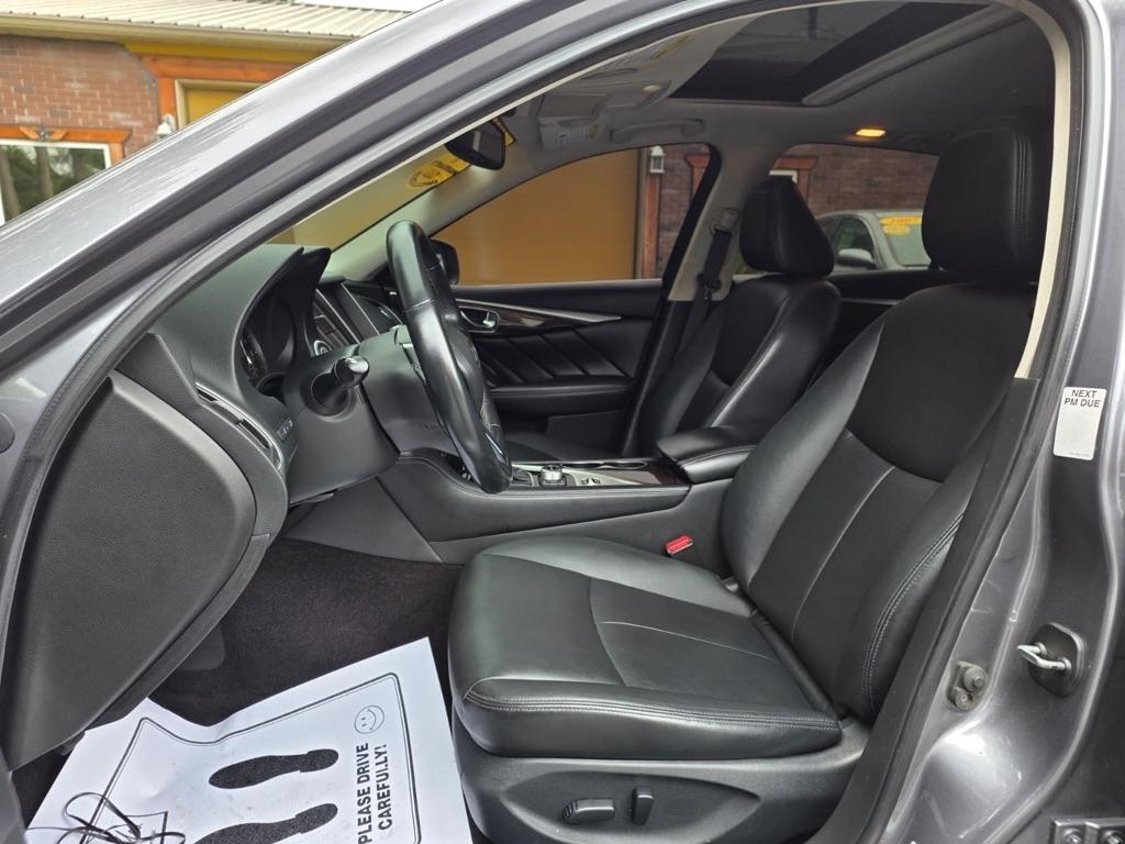 Infiniti Q50 3.0t LUXE RWD 2019