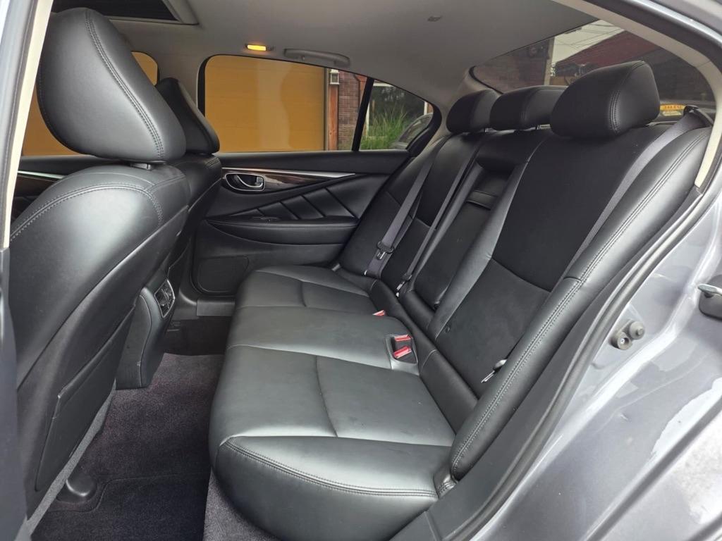 Infiniti Q50 3.0t LUXE RWD 2019