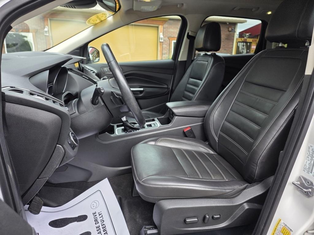 Ford Escape Titanium FWD 2017