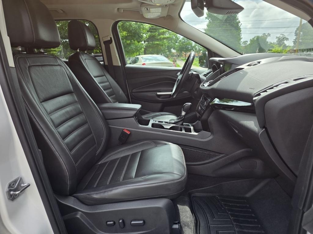 Ford Escape Titanium FWD 2017