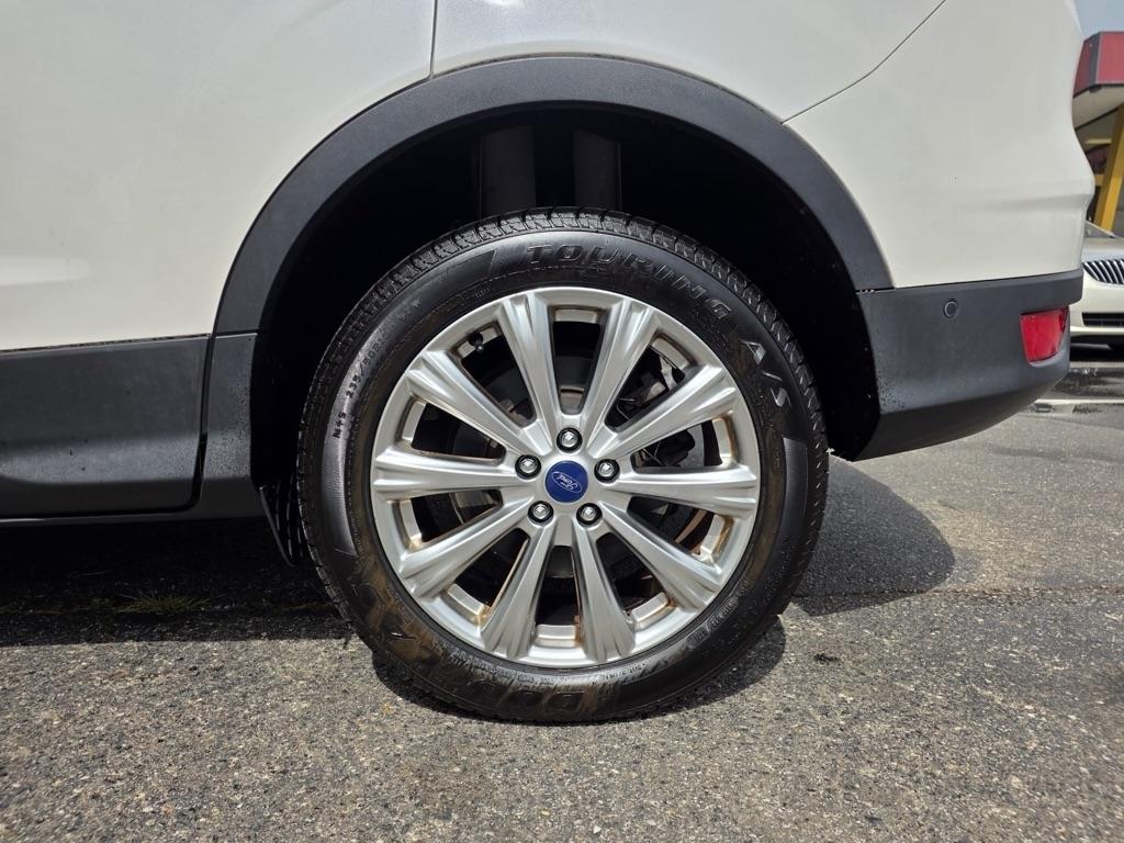 Ford Escape Titanium FWD 2017