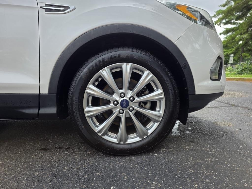 Ford Escape Titanium FWD 2017