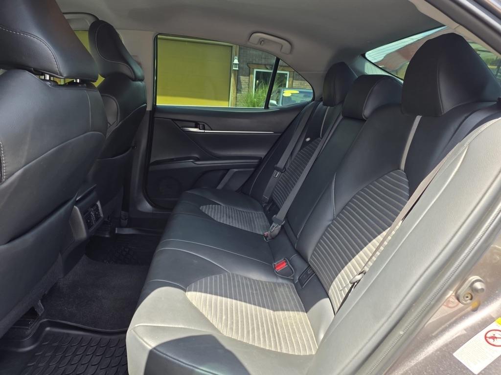 Toyota Camry LE Auto (Natl) 2018