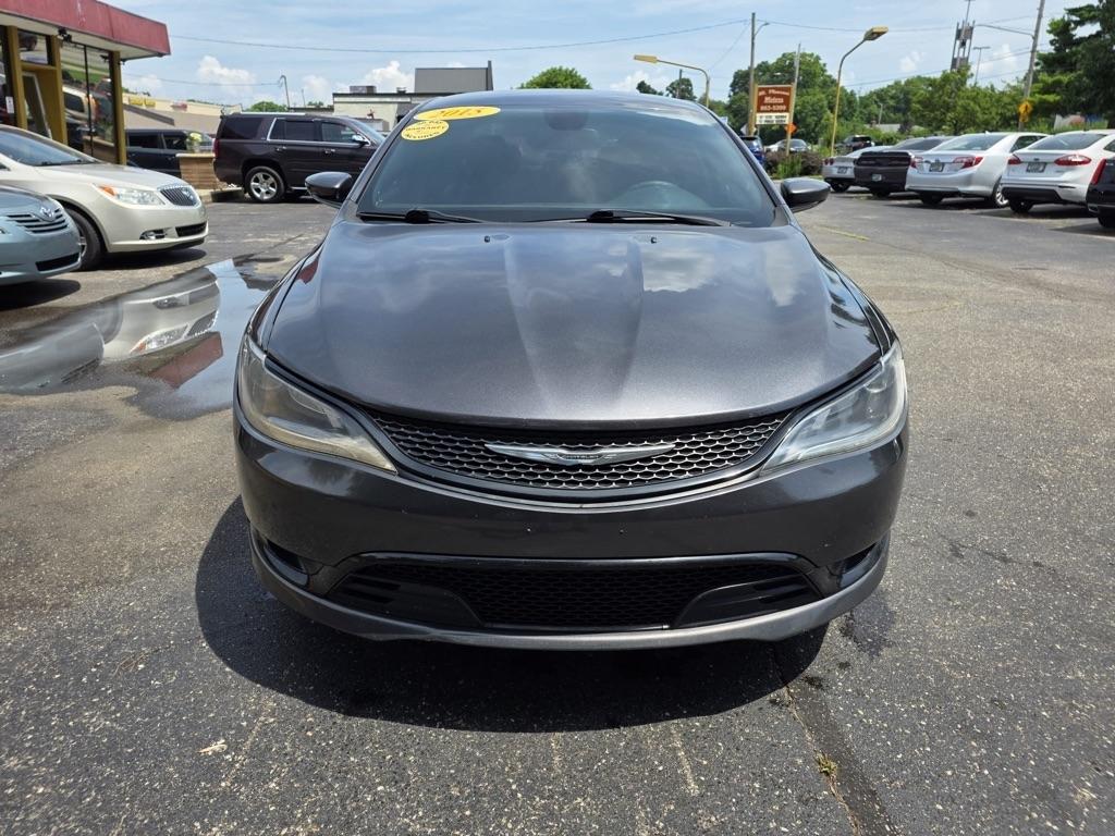 Chrysler 200 4dr Sdn S FWD 2015
