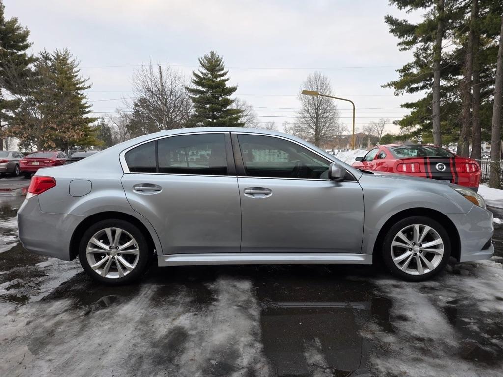 Subaru Legacy 4dr Sdn H4 Auto 2.5i Limited 2014