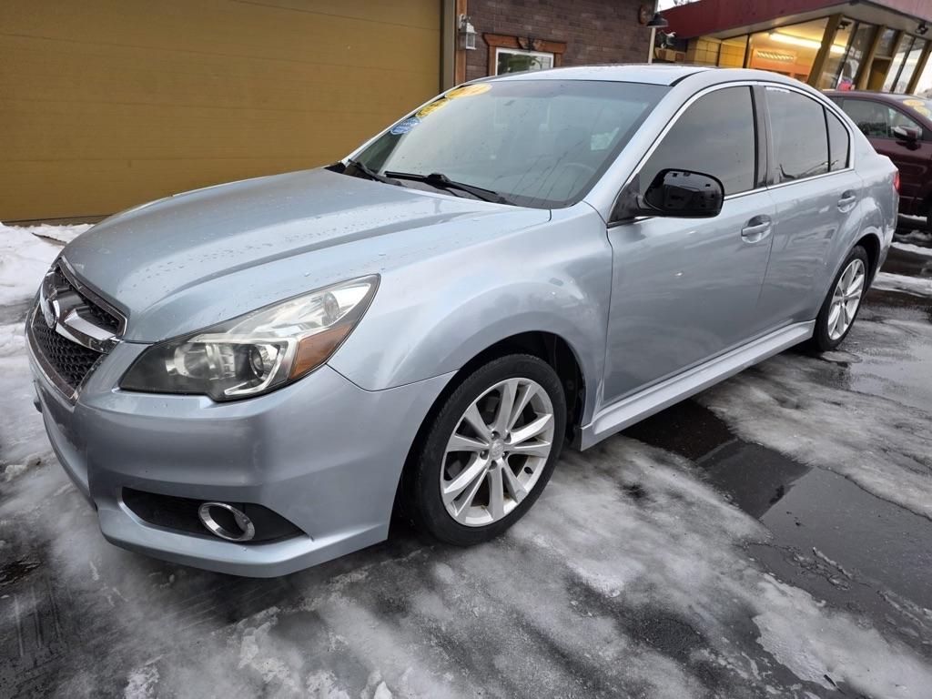 Subaru Legacy 4dr Sdn H4 Auto 2.5i Limited 2014