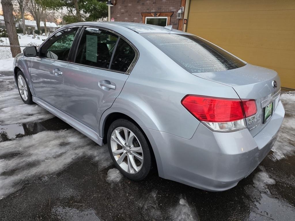 Subaru Legacy 4dr Sdn H4 Auto 2.5i Limited 2014