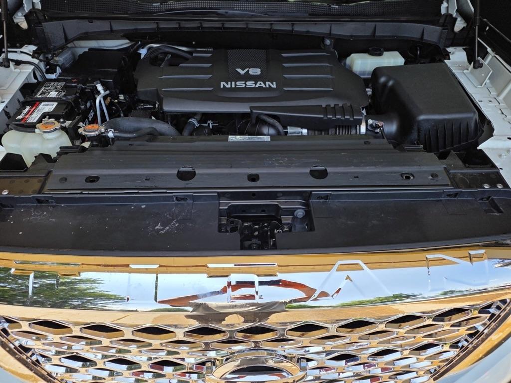 Nissan Titan 4x4 Crew Cab SV 2017