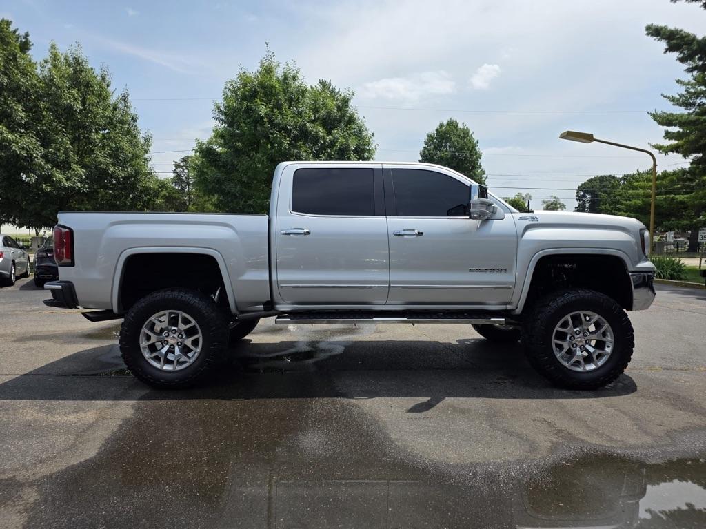 GMC Sierra 1500 4WD Crew Cab 143.5" SLT 2018