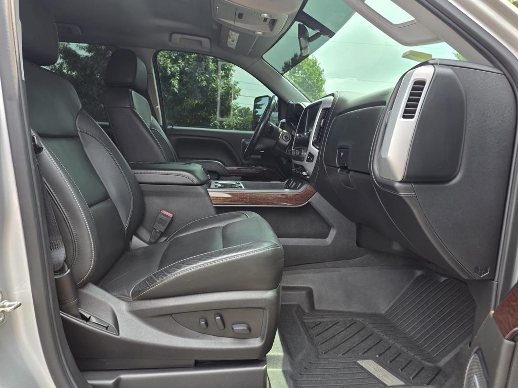 GMC Sierra 1500 4WD Crew Cab 143.5" SLT 2018