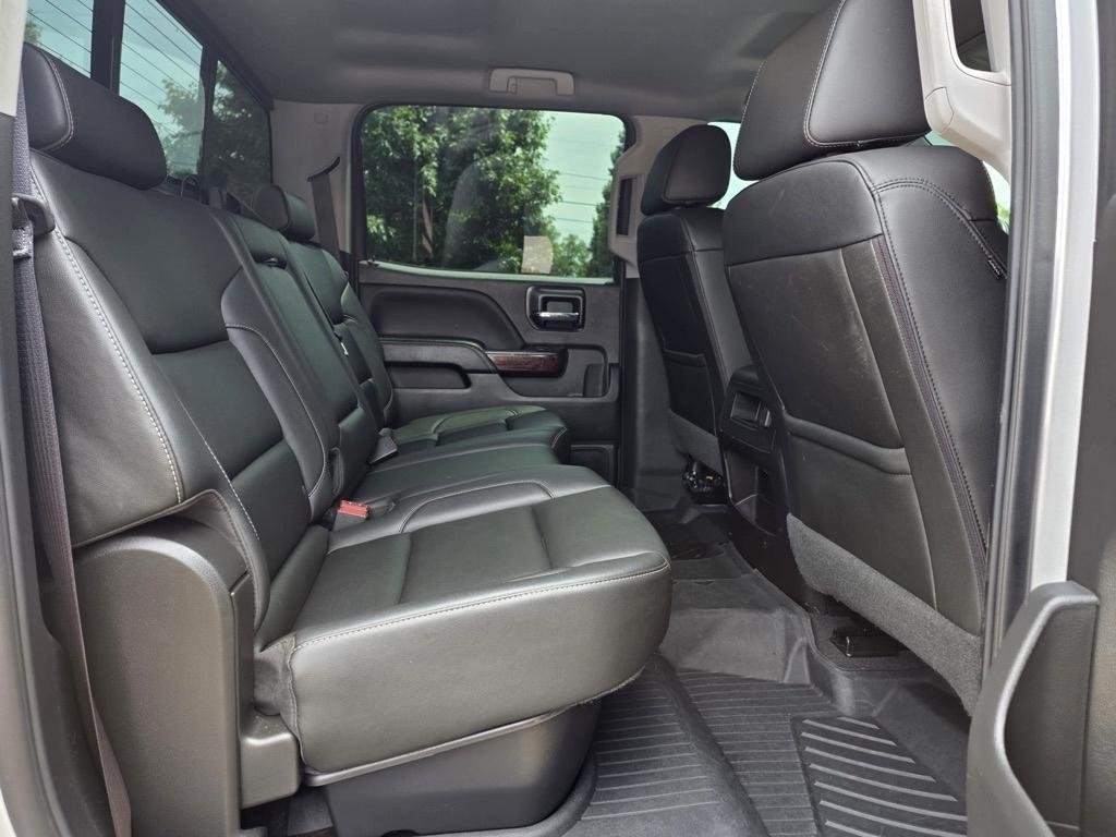 GMC Sierra 1500 4WD Crew Cab 143.5" SLT 2018