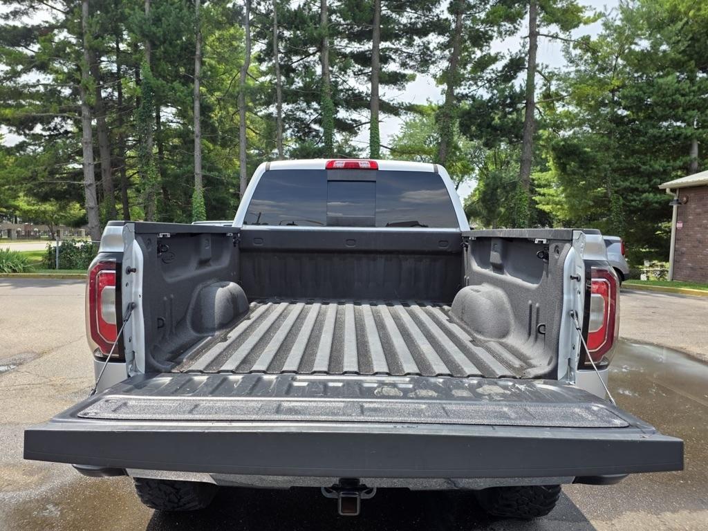 GMC Sierra 1500 4WD Crew Cab 143.5" SLT 2018