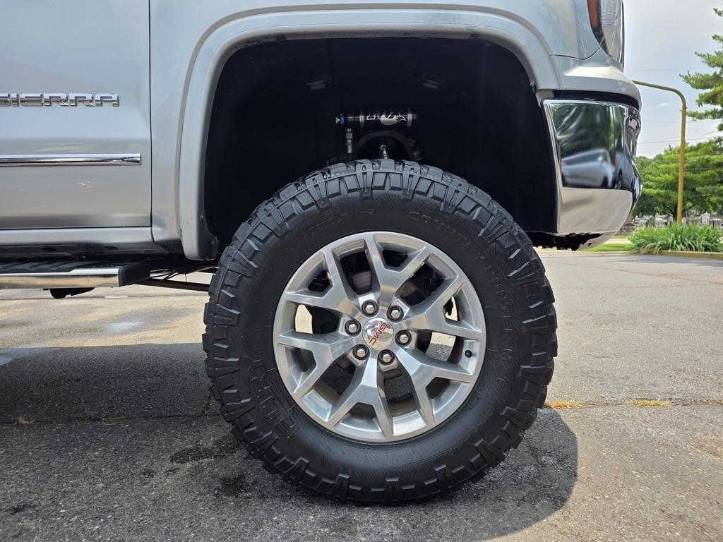 GMC Sierra 1500 4WD Crew Cab 143.5" SLT 2018