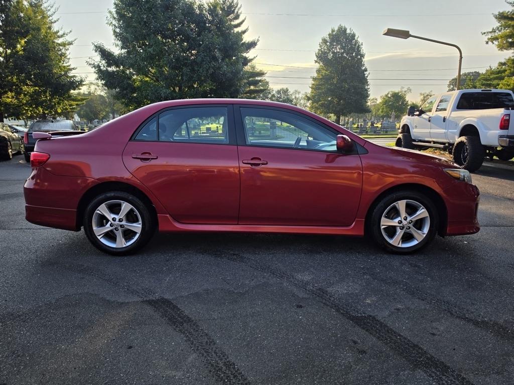 Toyota Corolla S 4D Sedan 2011