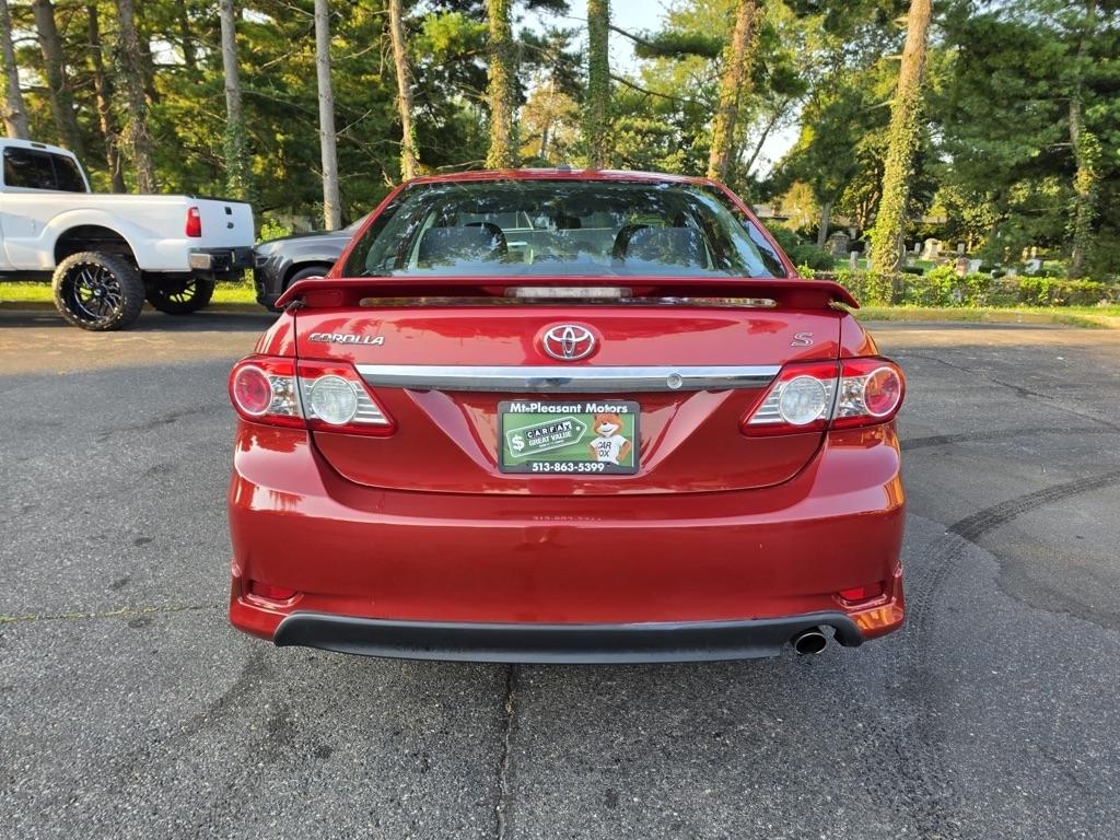 Toyota Corolla S 4D Sedan 2011
