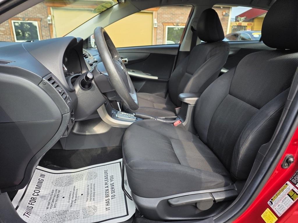 Toyota Corolla S 4D Sedan 2011