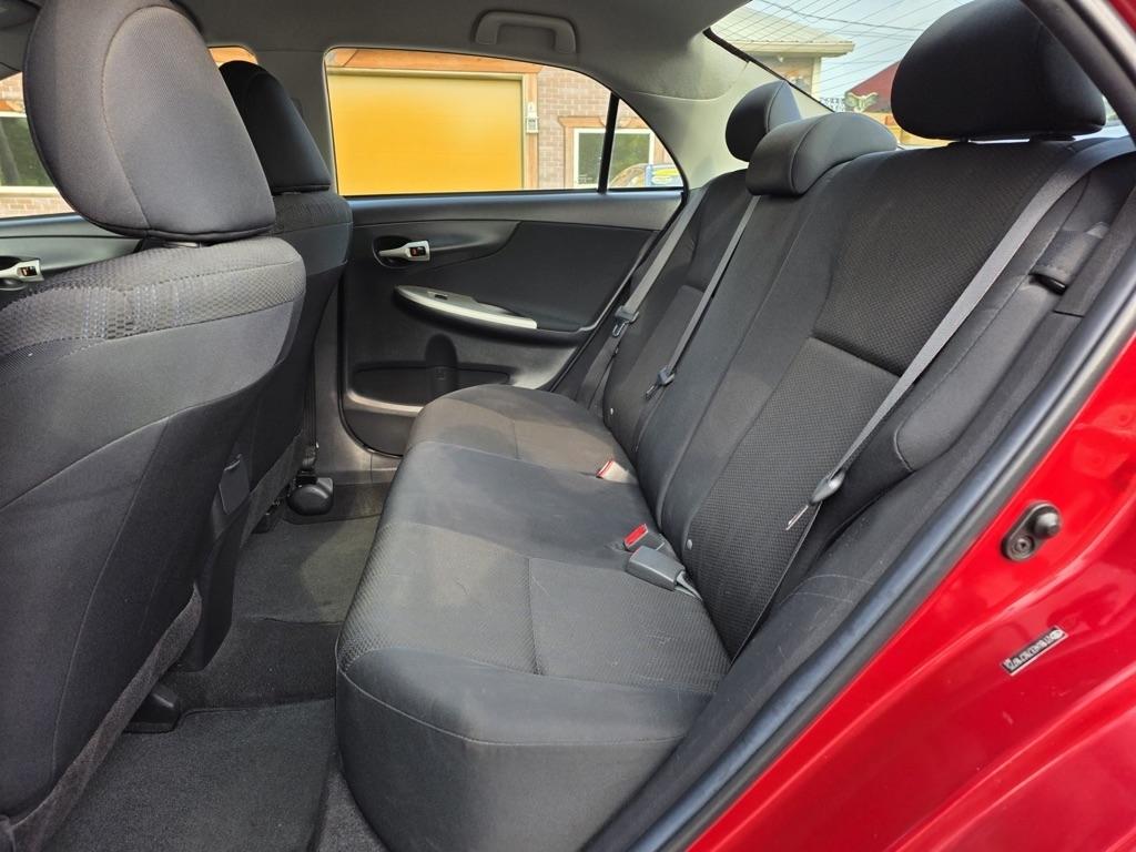 Toyota Corolla S 4D Sedan 2011