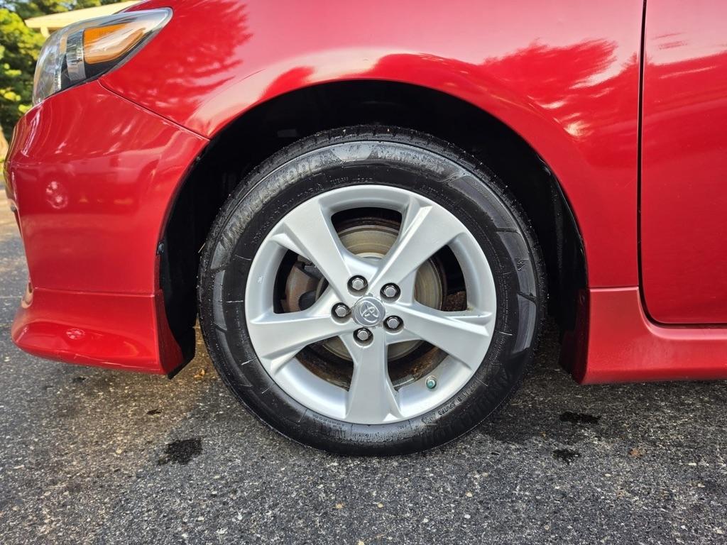 Toyota Corolla S 4D Sedan 2011