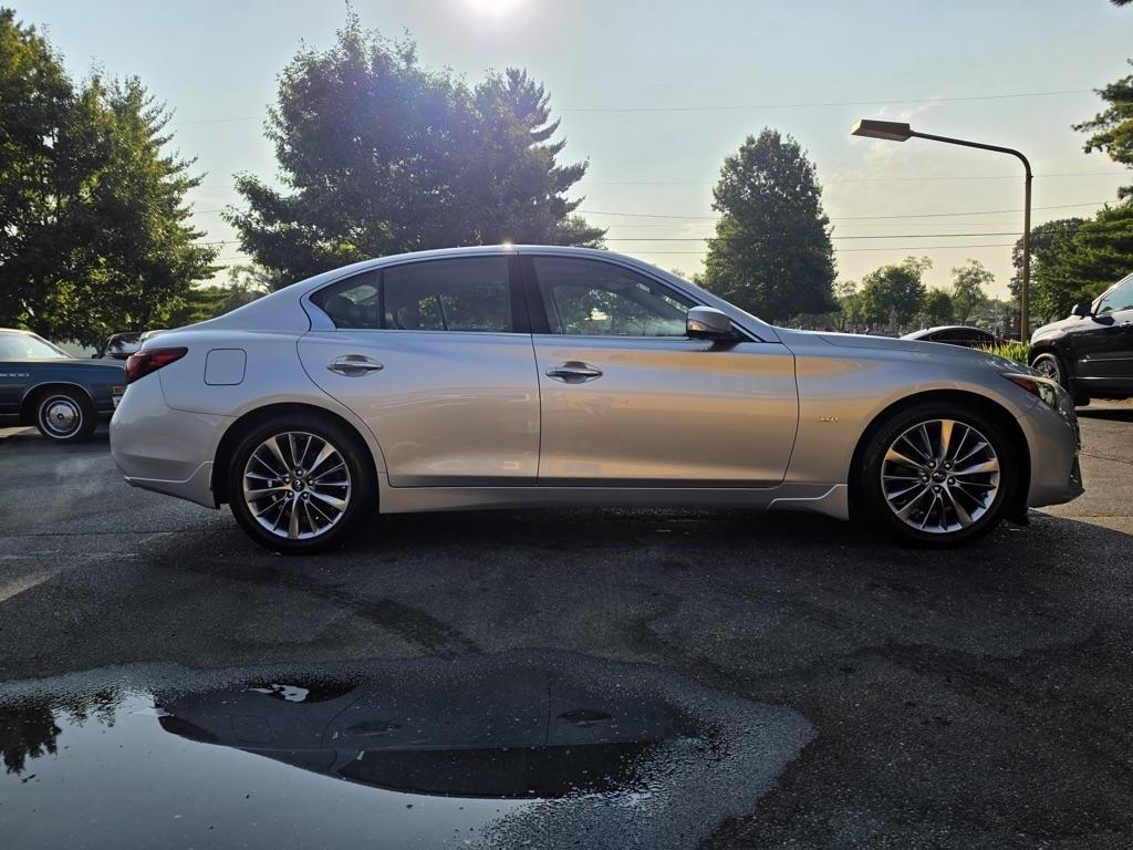 Infiniti Q50 3.0t LUXE AWD 2019