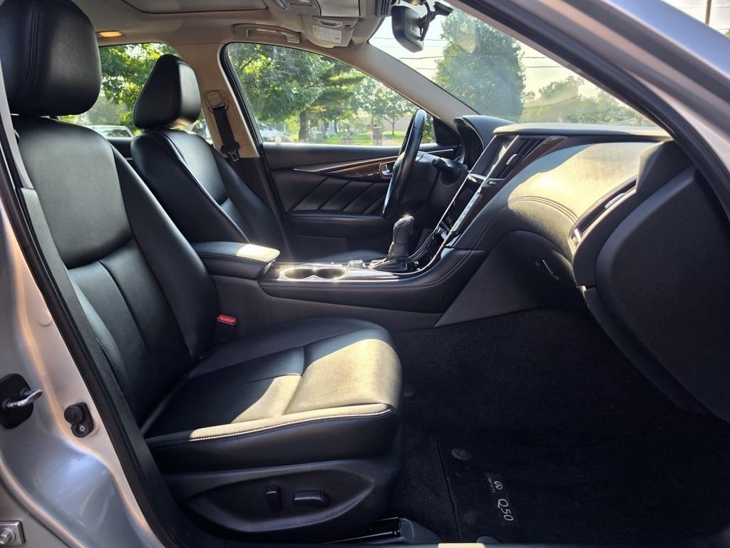 Infiniti Q50 3.0t LUXE AWD 2019
