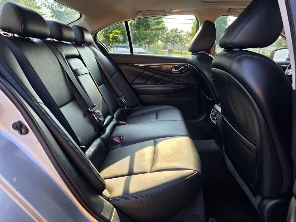 Infiniti Q50 3.0t LUXE AWD 2019