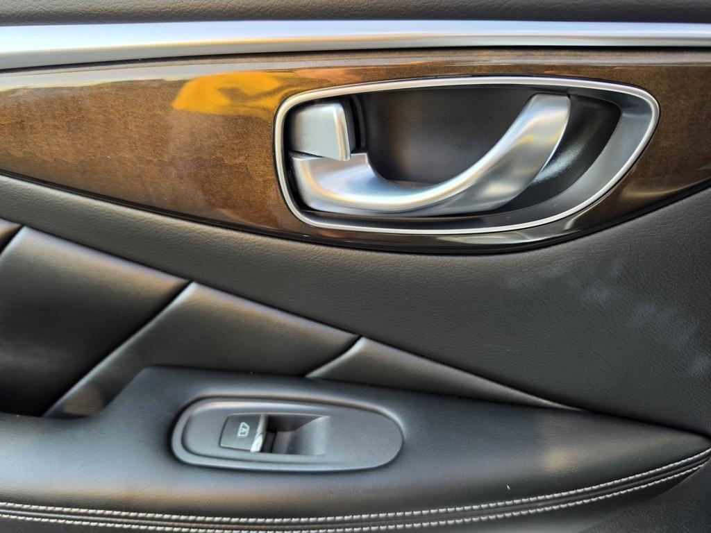 Infiniti Q50 3.0t LUXE AWD 2019