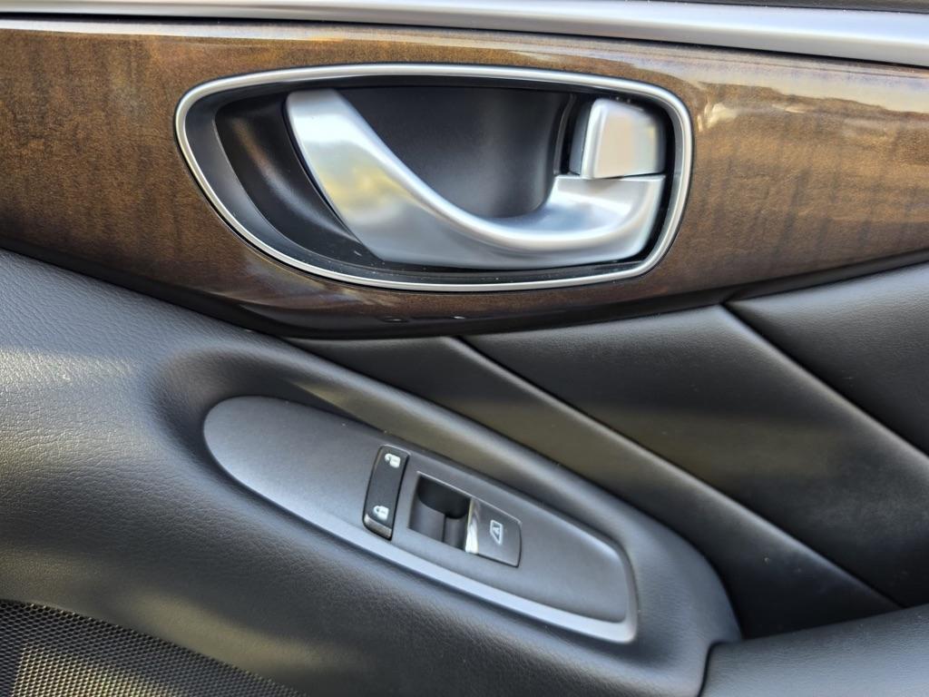 Infiniti Q50 3.0t LUXE AWD 2019