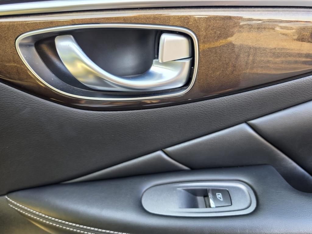 Infiniti Q50 3.0t LUXE AWD 2019